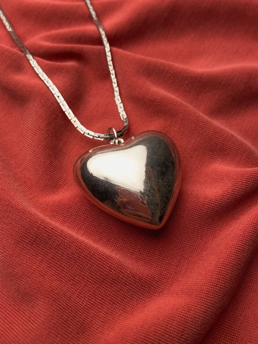 Vintage Puffy Heart 3D Love Valentine Silver Pendant Y2K Style Chain Necklace
